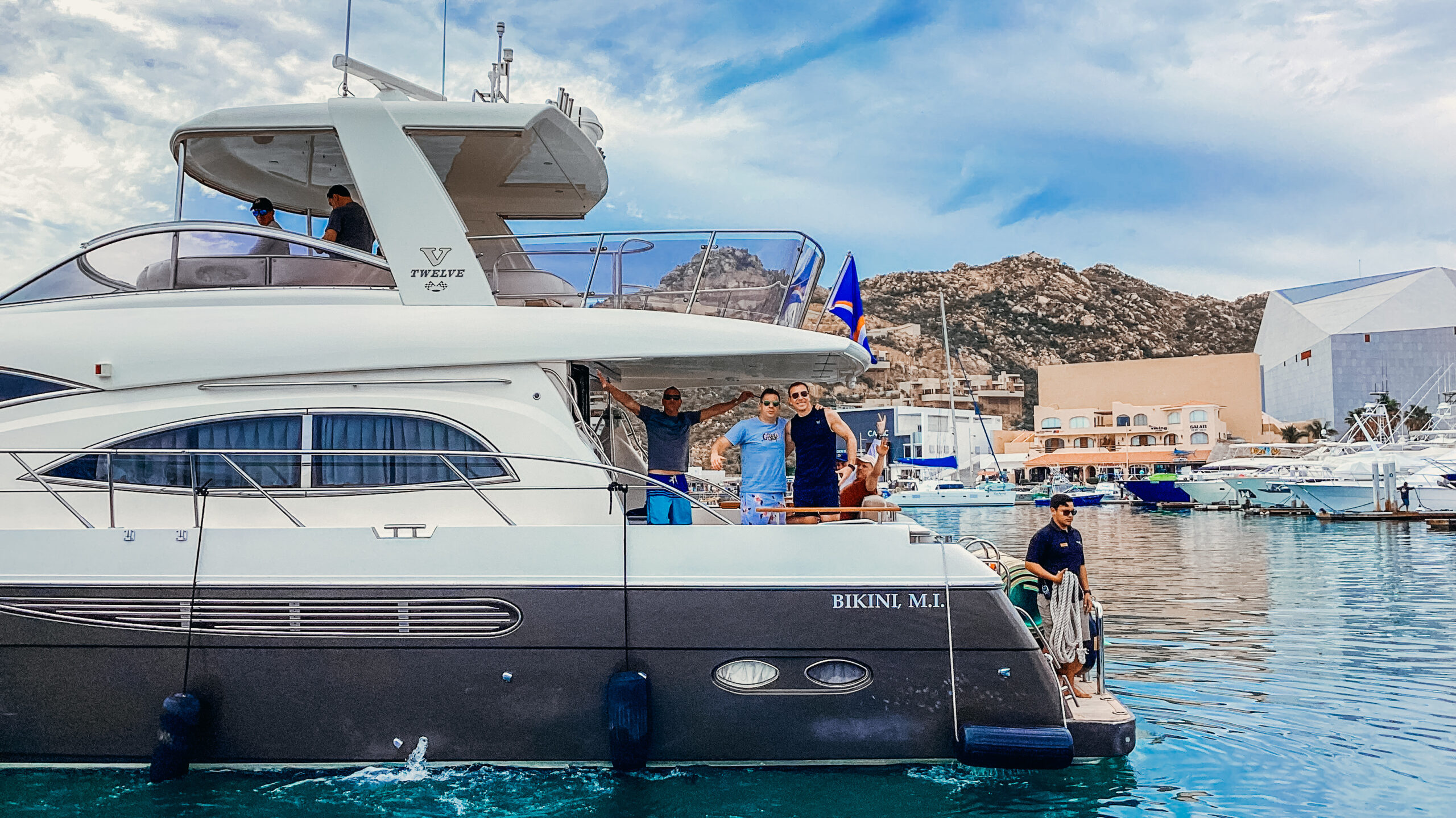 cabo-yacht-charters-luxury